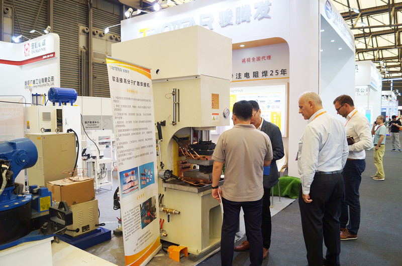 91免费版短视频公司参加上海国际汽车制造技术与装备及材料展览会